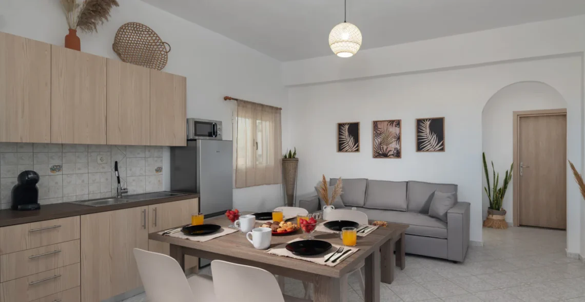 Levander Apartment: Open-plan Living room and Kitchen