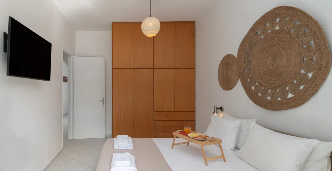Levander Apartment: Bedroom