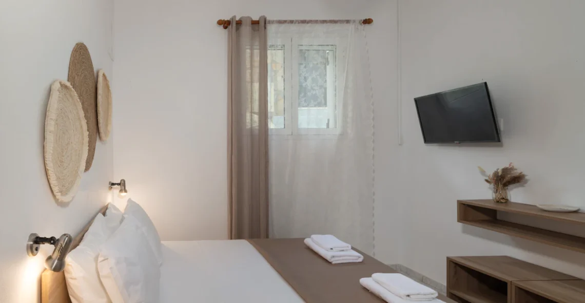 Oregano Apartment: Bedroom