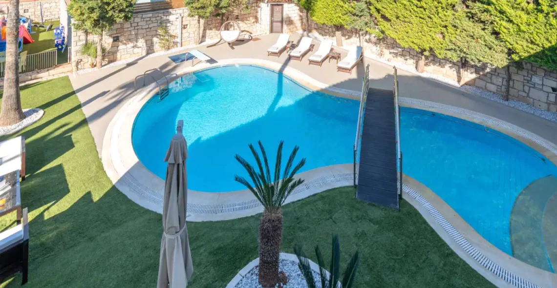 Serenity Bliss Villa: Pool