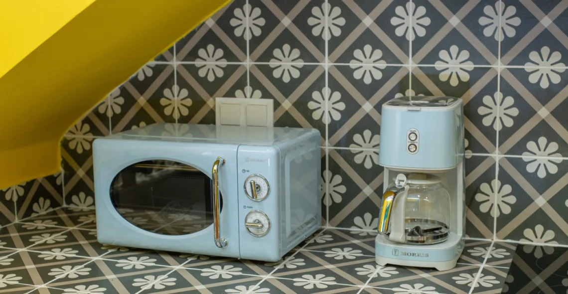 Frida's Apartment: electric Appliances