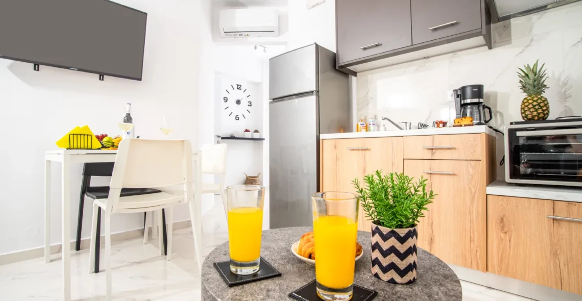 Athinais Suites A2: Kitchen