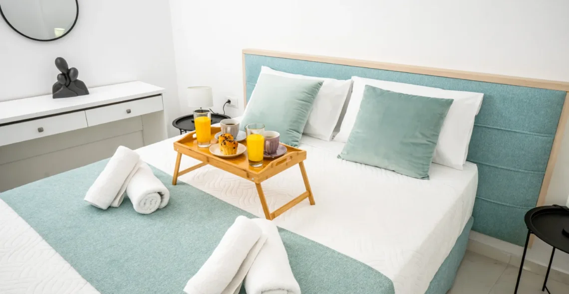 Athinais Suites A4: Spacious bedroom